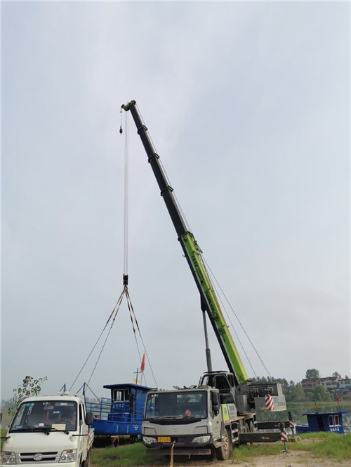 西塞山区桥梁建设吊装案例